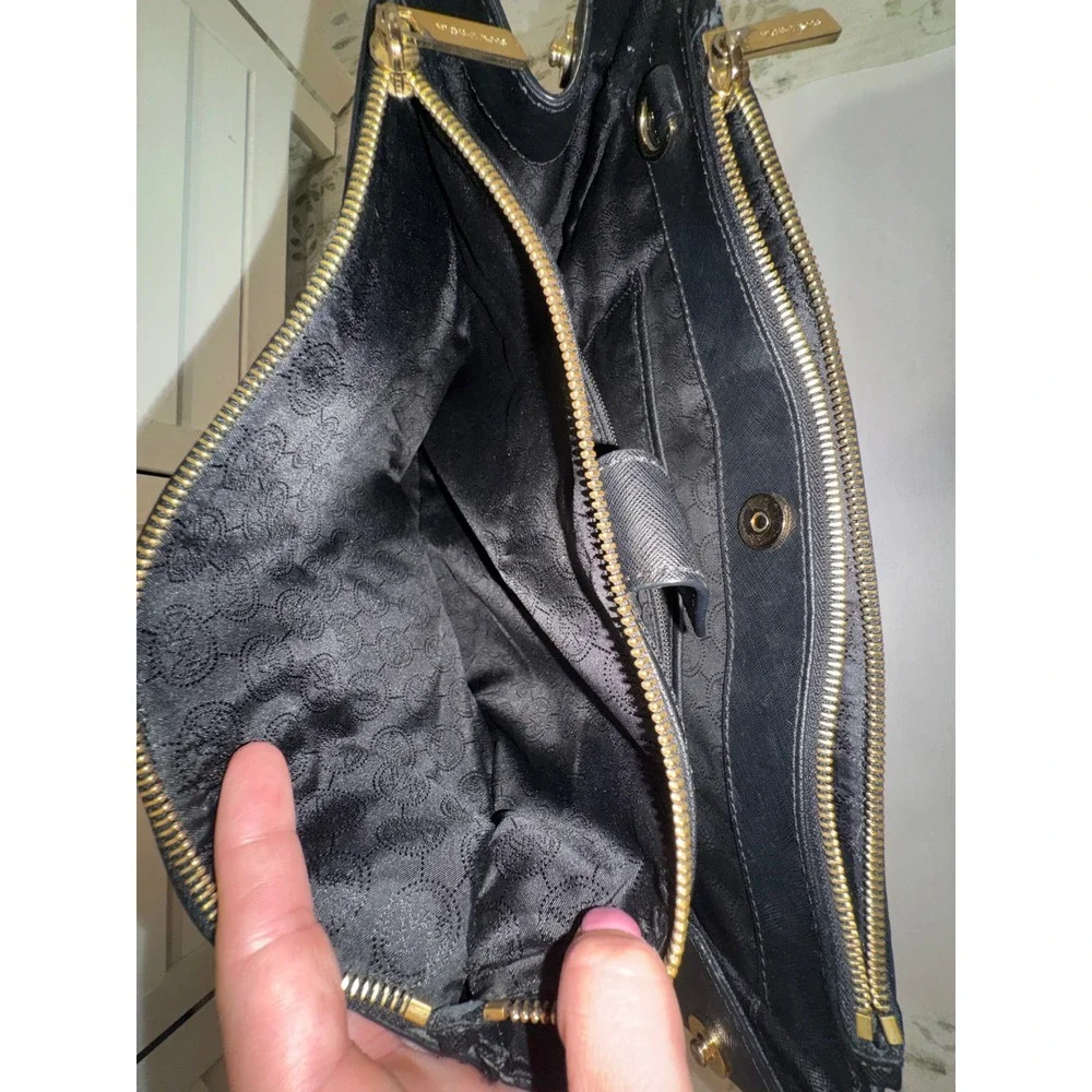 Michael Kors Savannah Satchel Women Black Saffiano Leather Gold Hardware Large - Picture 9 of 11